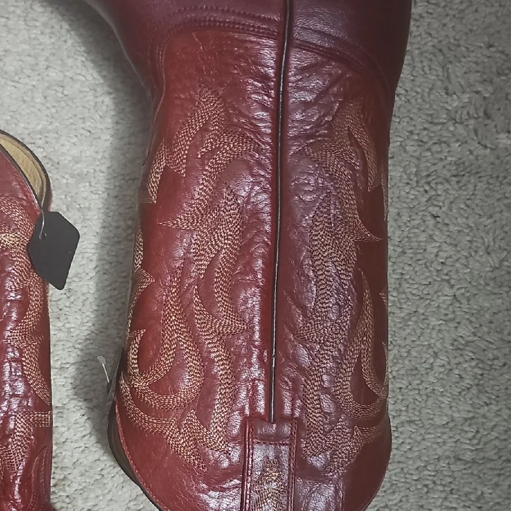 Shyanne Red Heeled Boots - Picture 2 of 6